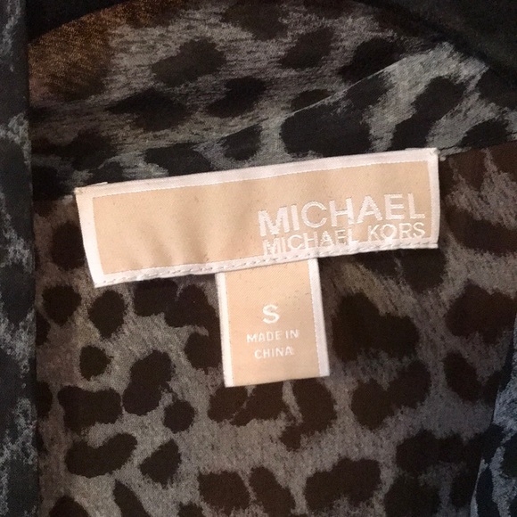 ⚠️⚠️PRICE DROP⚠️⚠️Michael Kors blue cheetah blouse - Picture 2 of 4